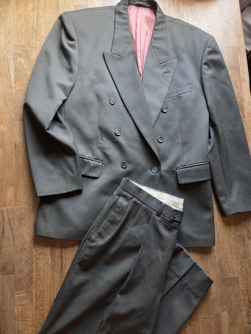 100% Pure Virgin Wool Vintage Double-Breasted Deep Green Suit Jacket & Trousers